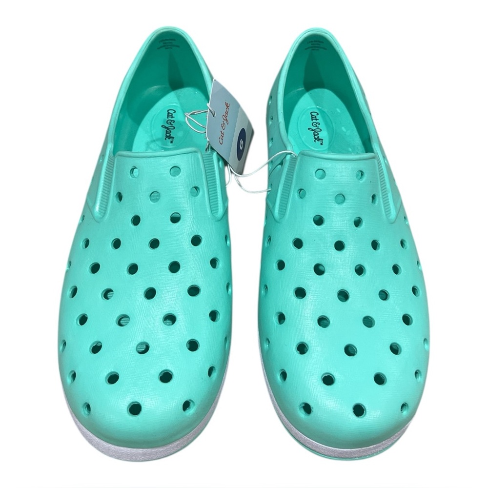 Cat & Jack Girls Water Shoes Mint Green Summer Slip On Play Rubber, Size 6
